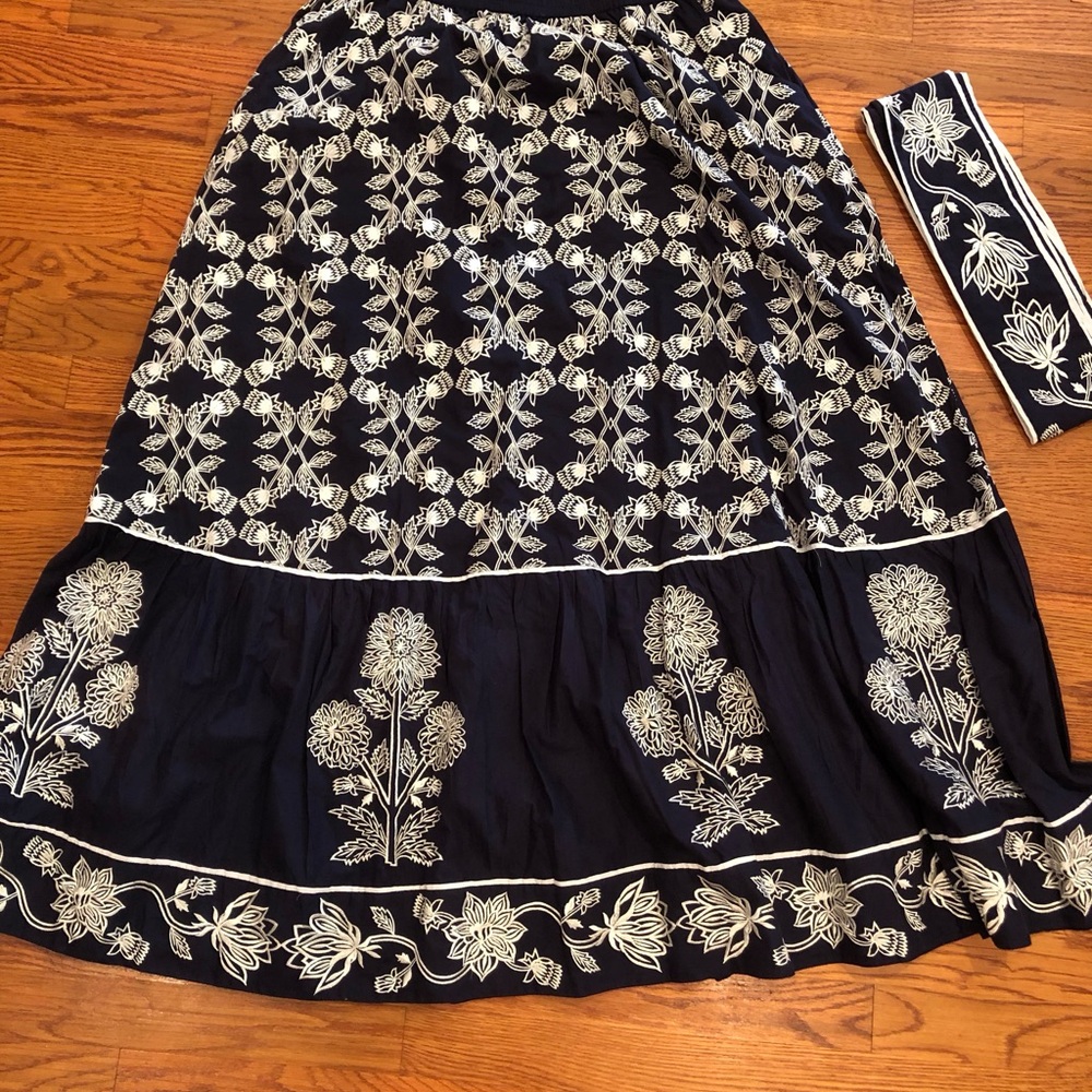 Sue Sartor Navy Embroidered Flounce Skirt - Picture 2 of 4